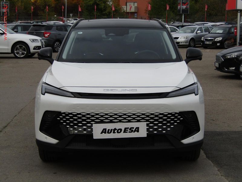 BAIC X55 (2025) 1.5T, ČR, AT, LED, kamera - fotka 2 z 23