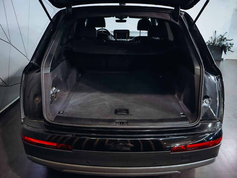 Audi Q7 3.0TDI, Quattro S-line 200kw - fotka 7 z 32