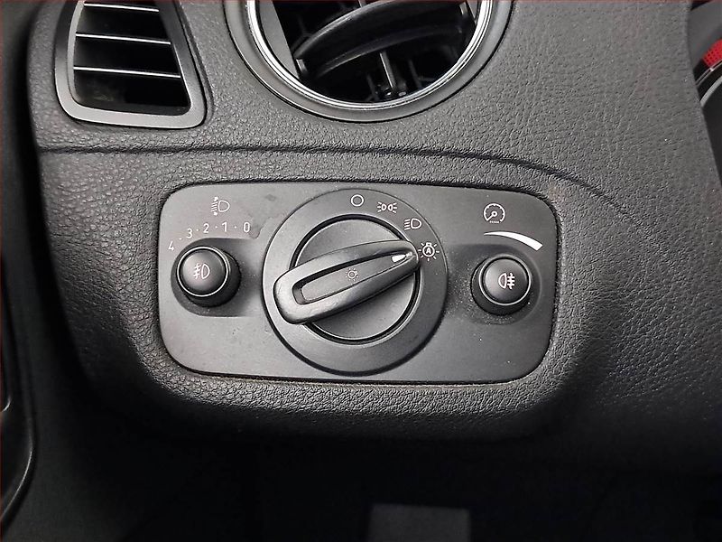Ford S-MAX (2009) 2.0 TDCi, 7 míst, Tempomat - fotka 20 z 20