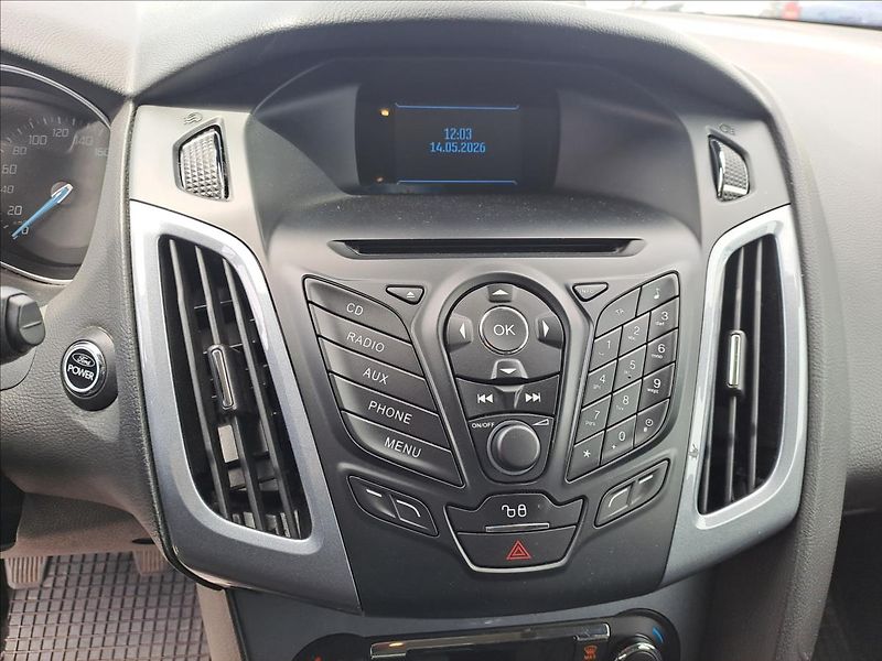 Ford Focus 1,6 ECOBOOST - fotka 12 z 16