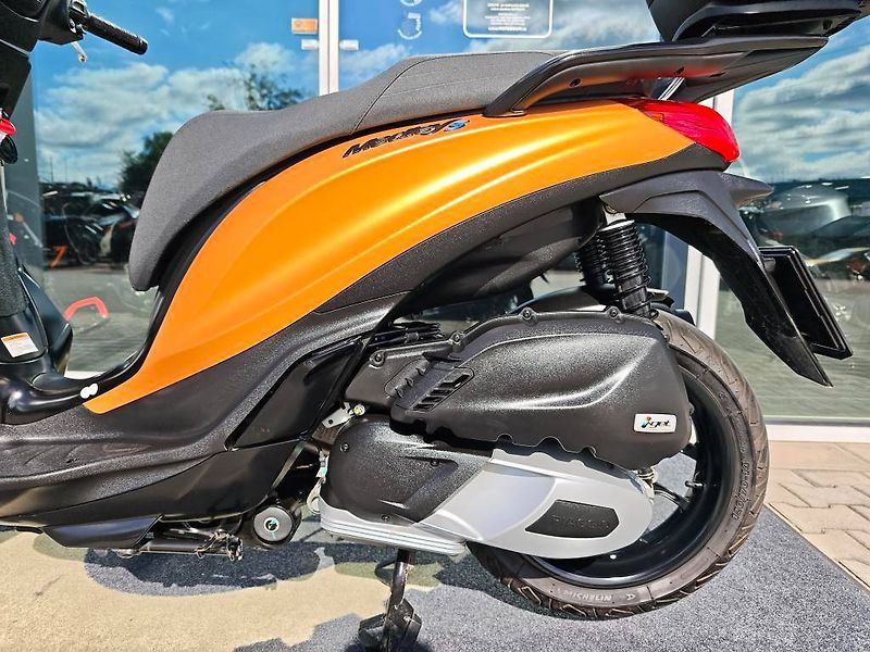 Piaggio Medley 125 (2025) najeto 1.801 Km - fotka 15 z 19