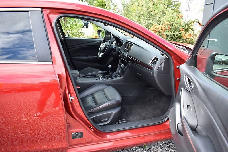 Mazda 6 2,0 G-165 REVOLUTION.1M,SERVIS - fotka 14 z 18