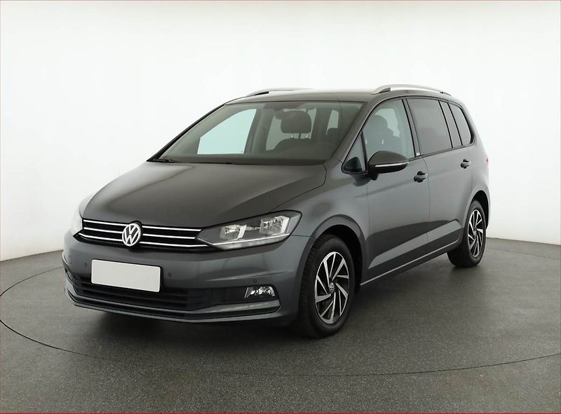 Volkswagen Touran (2018) 2.0 TDI, Automat, 7 míst - fotka 2 z 19