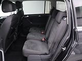 Volkswagen Touran 2,0 TDI 110kW DSG Highline 7M - náhled 14