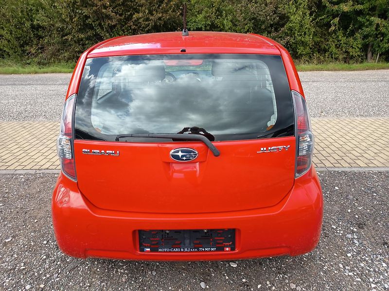 Subaru Justy (2009) 1.0 51kw - fotka 19 z 44