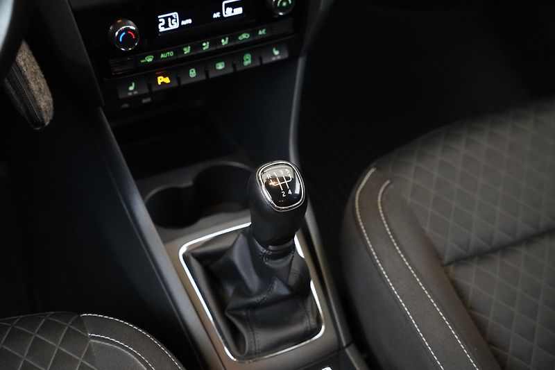 Škoda Rapid - fotka 32 z 35