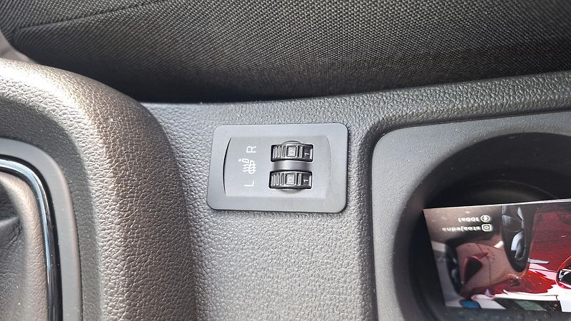 Seat Leon (2015) - fotka 17 z 26