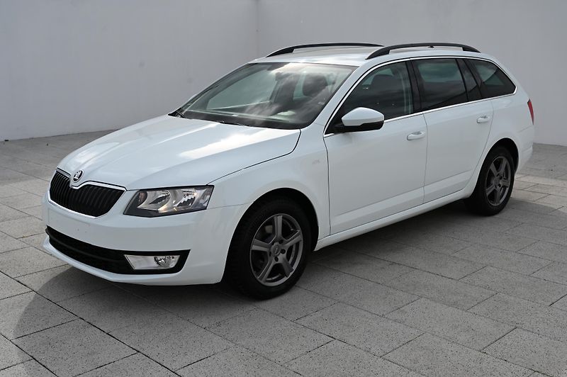 Škoda Octavia 1.6TDI 77KW Edition 4/2015 - fotka 9 z 41