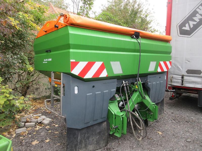 Rozmetadlo Amazone ZA-TS 4200 - fotka 1 z 8