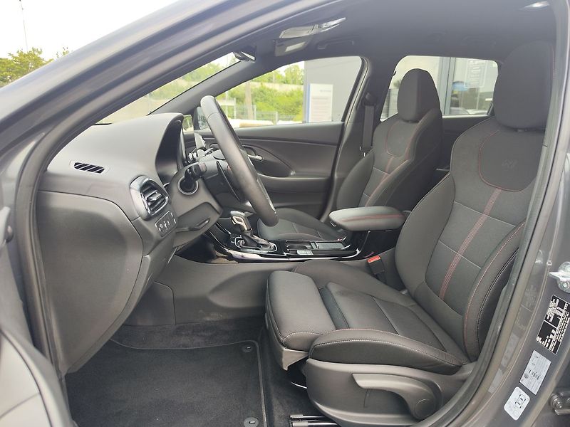Hyundai i30 1.5 T-GDi/103 N-Line DCT MHEV - fotka 15 z 32