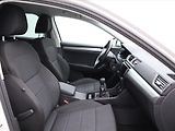 Škoda Superb 1,6 TDI Style 1.maj servis kn. - náhled 12
