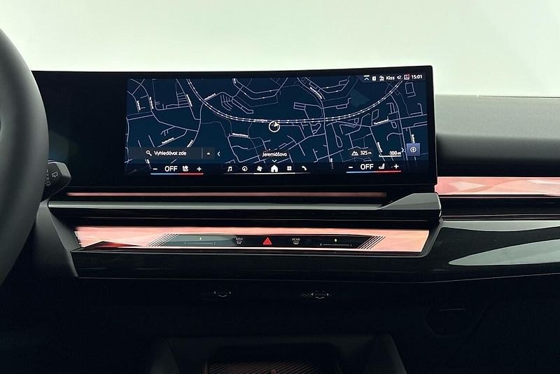 BMW Řada 5 540d xDrive Touring - fotka 9 z 16