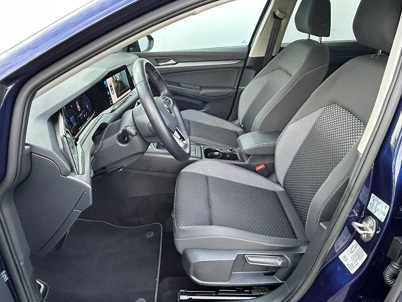 Volkswagen Golf (2022) 1.5 TSI 110 kW Webasto  Záruka - fotka 6 z 34