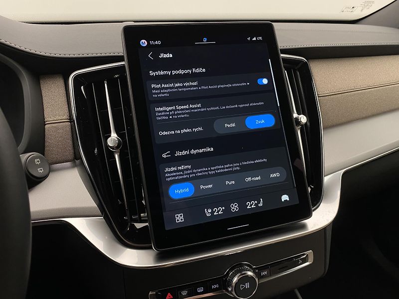 Volvo XC90 (2026) T8 AWD Plug-in CORE 7m - fotka 48 z 64