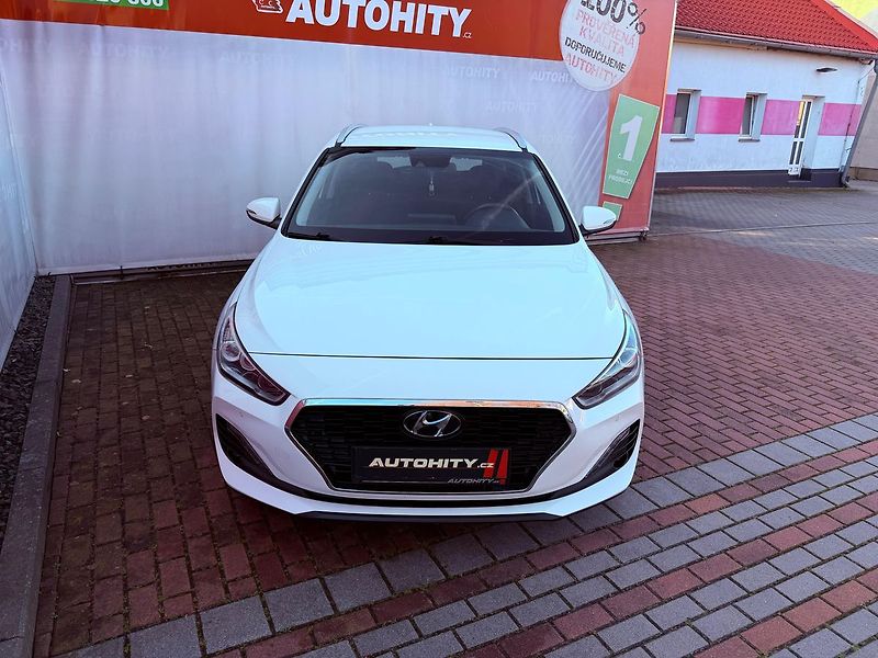 Hyundai i30 1.4 T-GDi All Inclusive, ČR - fotka 2 z 29