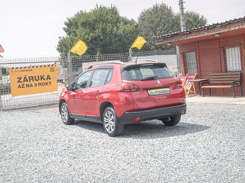 Peugeot 2008 (2017) ČR 1.2T 81KW – 88.359KM - fotka 7 z 51