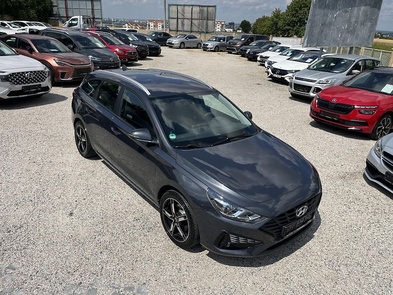Hyundai i30 (2021) 1.6CRDI 85Kw 1.Majitel - fotka 10 z 20