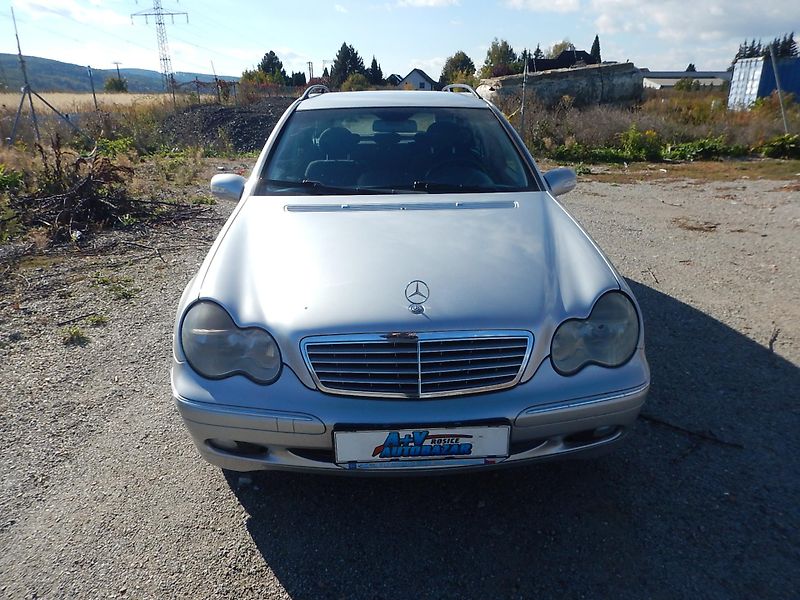 Mercedes-Benz Třídy C 2.2 Cdi 105 kw - fotka 2 z 13