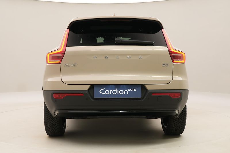 Volvo XC40 (2026) B3 AUT DARK ULTRA  - fotka 11 z 61