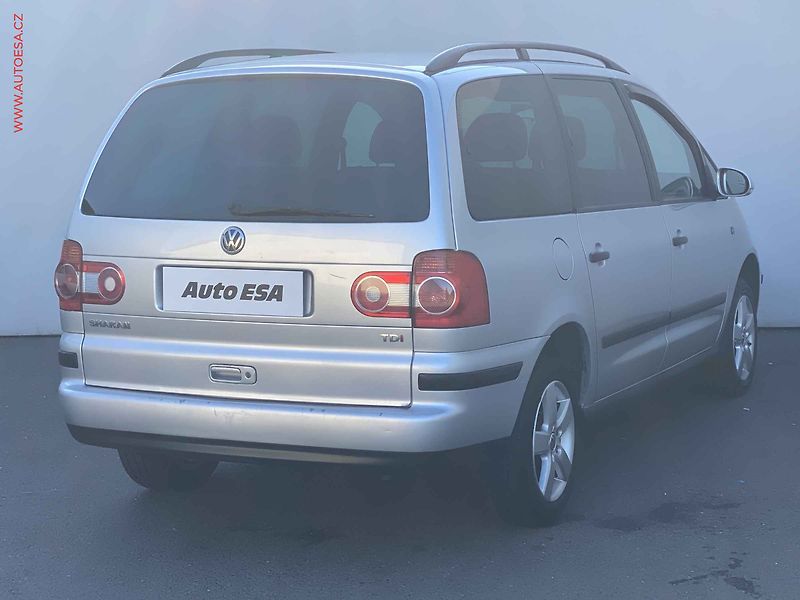 Volkswagen Sharan (2006) 1.9 TDi, Trendline - fotka 4 z 14