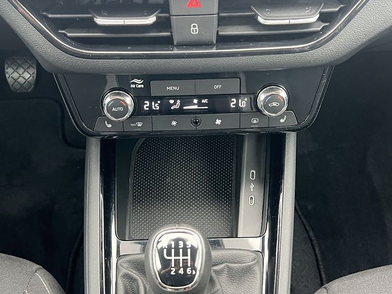 Škoda Scala Selection 1.0 TSI 85 kW - fotka 27 z 30