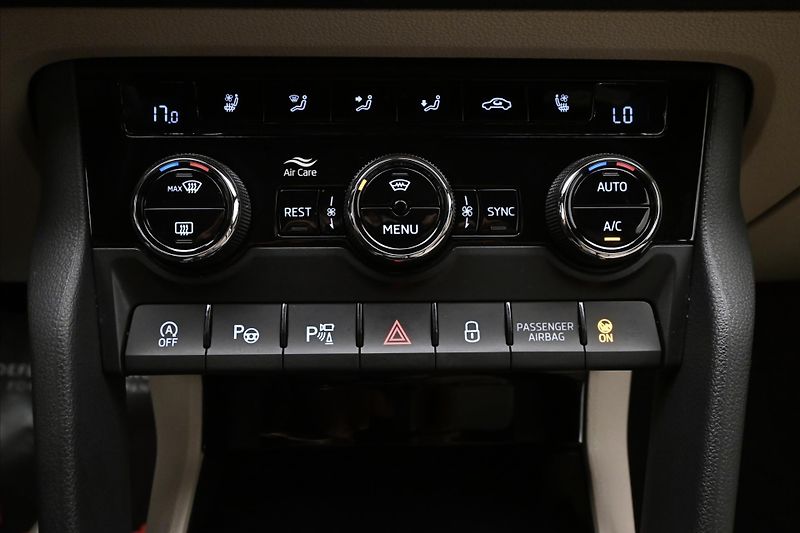 Škoda Kodiaq 2,0 TDI 110 kW DSG L&K 7Míst Z - fotka 22 z 35