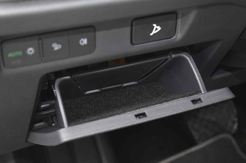 Škoda Enyaq iV při jízdě v chladném počasí