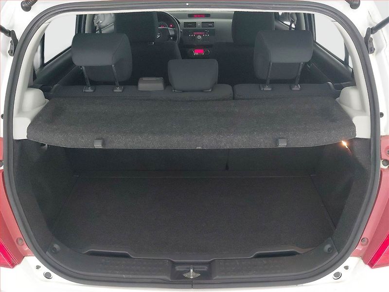 Suzuki Swift (2010) 1.3, Serv.kniha, po STK - fotka 14 z 16