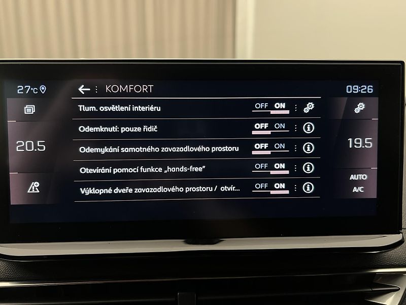Peugeot 5008 GT 1.6 PURETECH AUT 7 MÍST - fotka 38 z 47