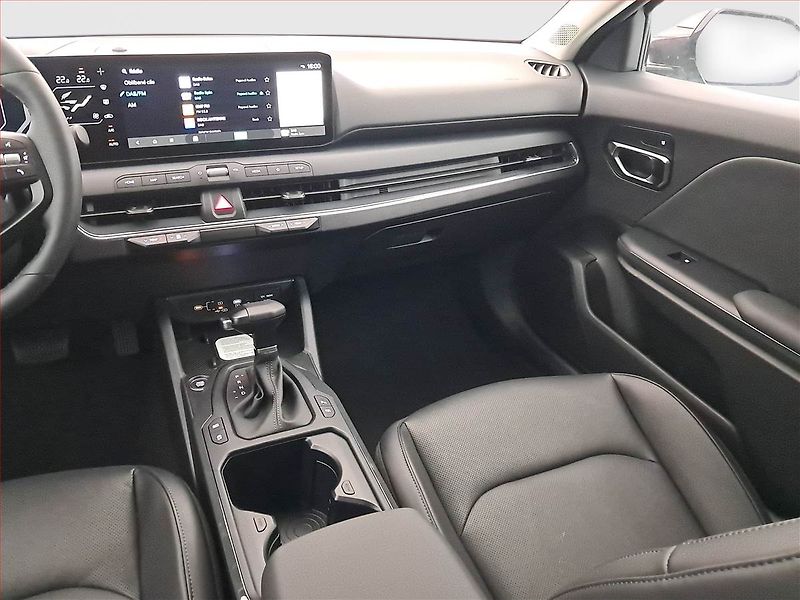 Kia K4 (2026) 1.6 T-GDI, Mrtvý úhel - fotka 8 z 16