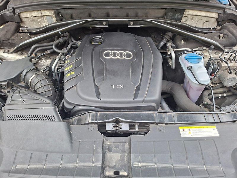 Audi Q5 (2011) 2.0TDI 125kW S-LINE QUATTRO - fotka 30 z 42
