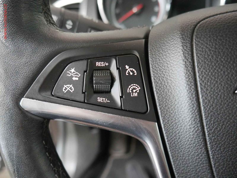Opel Astra (2013) 1.6T, AT, park.čidla - fotka 12 z 20