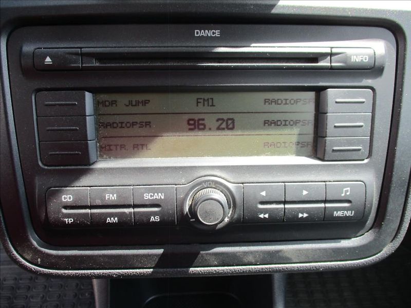 Škoda Fabia 1,4 i 16v, klimatizace, - fotka 17 z 26