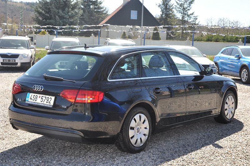 Audi A4 2.0TDi 110kW KOMBI Automat - fotka 3 z 20