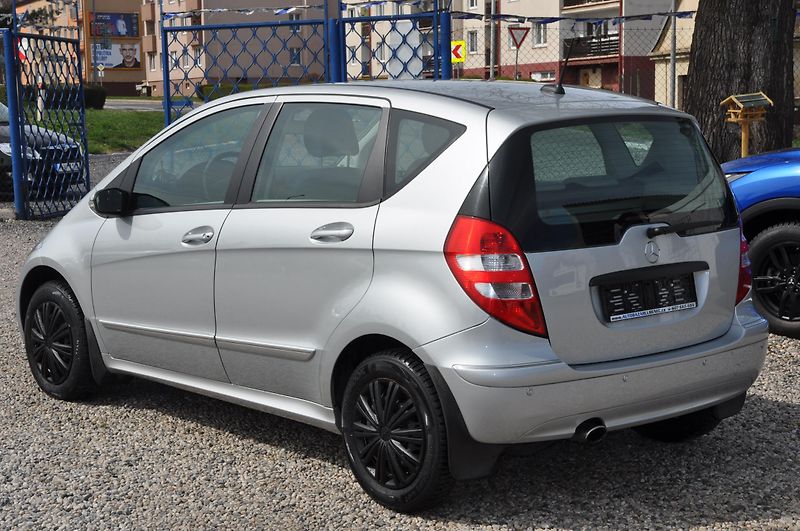 Mercedes-Benz Třídy A 180CDi 80kW Elegance - fotka 4 z 14