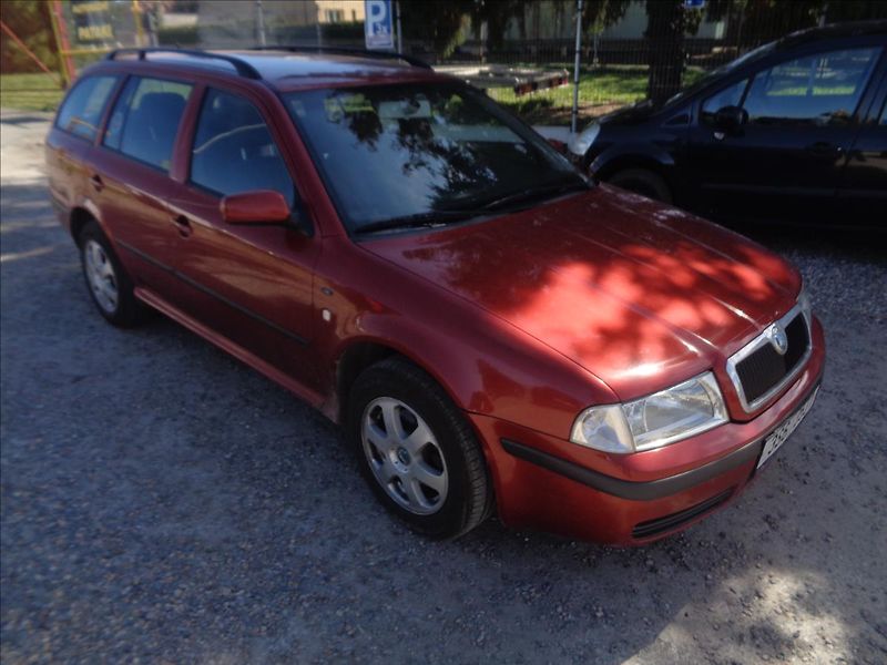 Škoda Octavia 1,9 - fotka 7 z 18