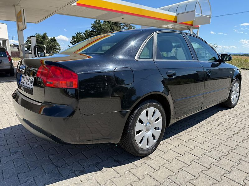 Audi A4 2,0 TDI automat - fotka 4 z 15