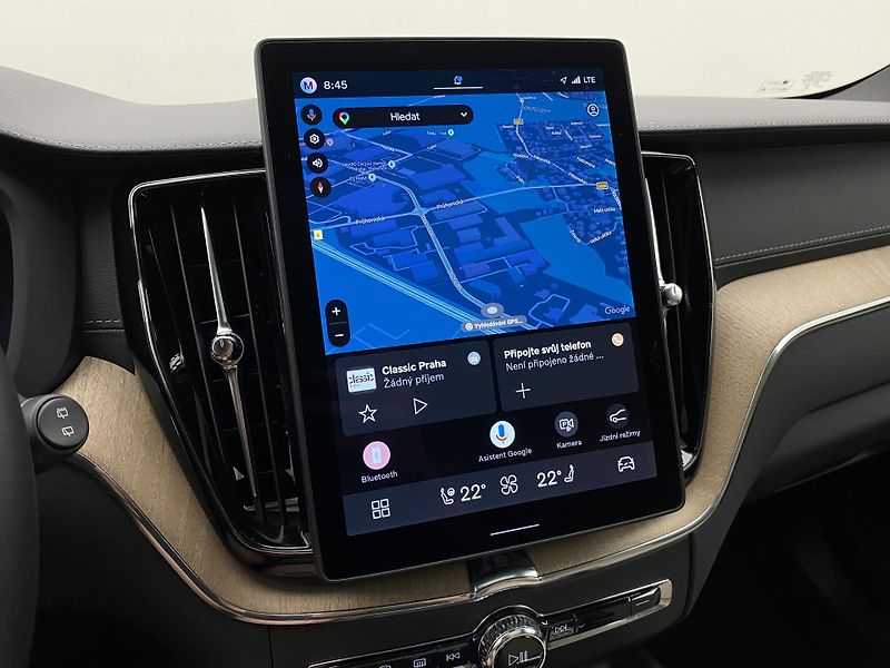Volvo XC60 T8 AWD RECHARGE ULTRA DARK CZ - fotka 42 z 69