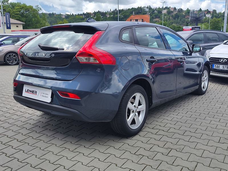 Volvo V40 2.0i/90kW kinetic - fotka 5 z 27