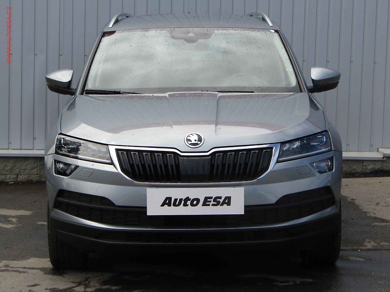 Škoda Karoq (2018) 1.0 TSi, 1.maj,ČR, Style - fotka 2 z 22