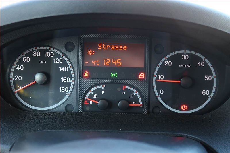 Peugeot Boxer (2013) 2.2 HDi, Bus, 9Míst - fotka 9 z 12