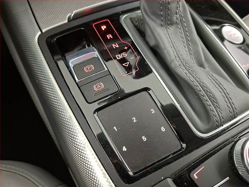 Audi A6 (2012) 3.0 BiTDI, 4X4, Automat, Kůže - fotka 18 z 26