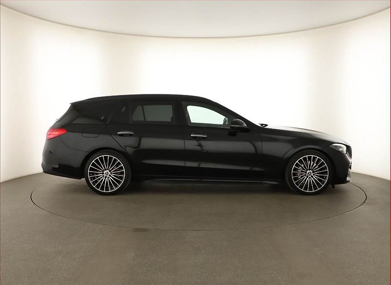 Mercedes-Benz Třídy C (2023) C 300 4MATIC - fotka 6 z 22