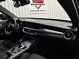 Alfa Romeo Stelvio VELOCE 154kW Q4 PANO H&K R21 - náhled 38