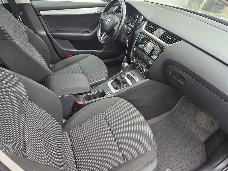 Škoda Octavia (2016) 1.2 TSI Serviska,TOP - fotka 16 z 27