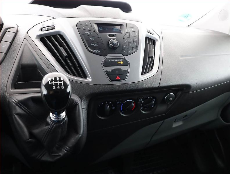 Ford Transit Custom (2015) Trend 2.2 TDCI, Bus, 9Míst - fotka 9 z 16