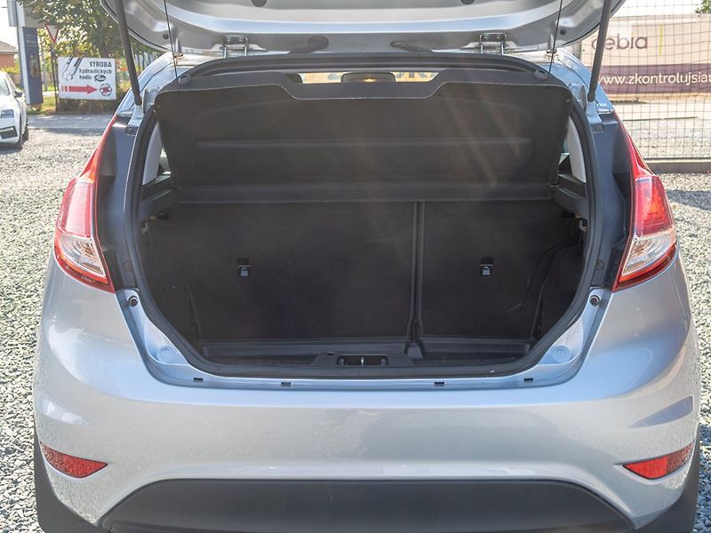 Ford Fiesta (2014) 1.6TDCI 70KW – PO ROZVODECH - fotka 35 z 45