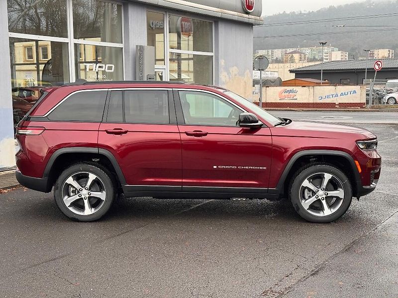 Jeep Grand Cherokee (2025) Limited 4xe (380k) 8AT - fotka 11 z 51
