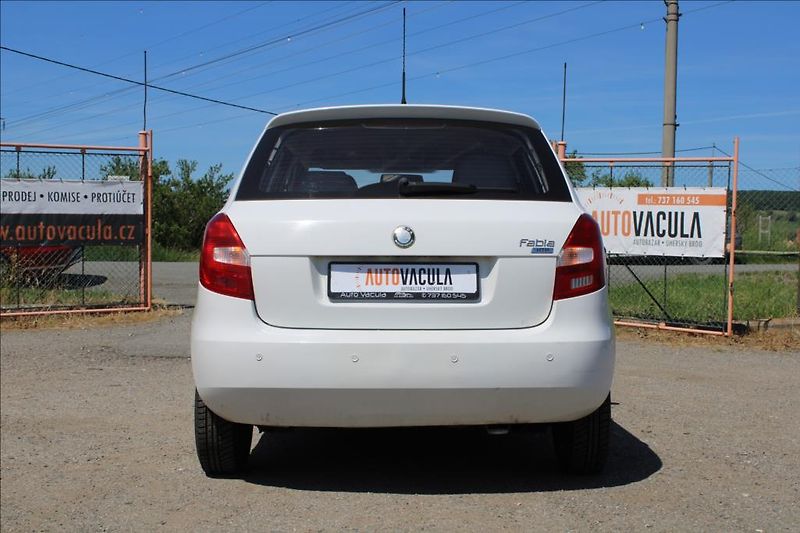 Škoda Fabia 1,2 i  STK 5/2028, ČR - fotka 6 z 19