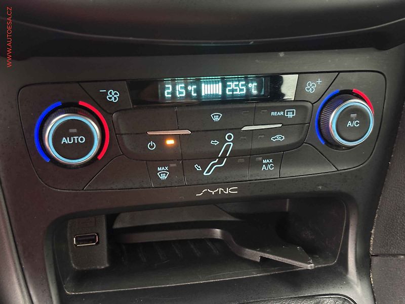 Ford Focus (2016) 1.5 TDCi, ČR, AC, tempo - fotka 14 z 15